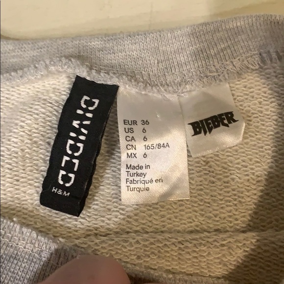 Bieber Purpose Tour Short Sleeve Sweatshirt - Picture 5 of 6